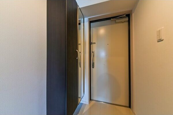 OT.residence名駅の玄関