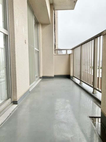 オーク荻窪マンションのバルコニー