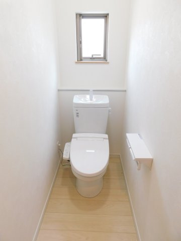 名古屋市南区中江２丁目の中古一戸建のトイレ|◇トイレ◇　　１・２階　シャワートイレ