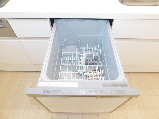 名古屋市南区中江２丁目の中古一戸建のキッチン|◇食洗機◇　　家事の負担を軽減する便利な食洗機付き！