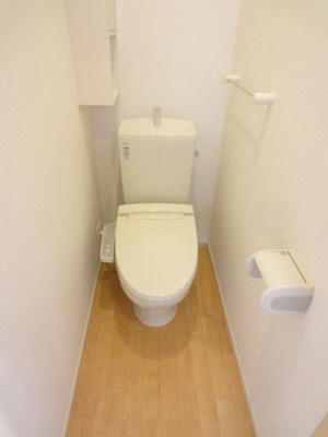 【トイレ】 | フレスクーラ | 落ち着いた色調のトイレです