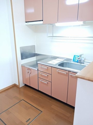 【キッチン】 | グラシオッソ・アルドール | キッチンでお料理をお楽しみください