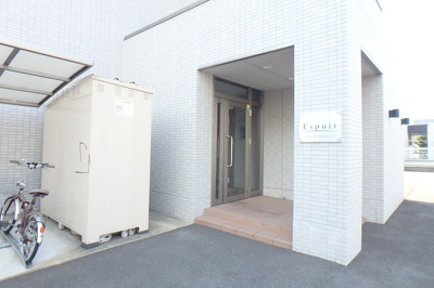 住まう人を迎えるエントランスです！
