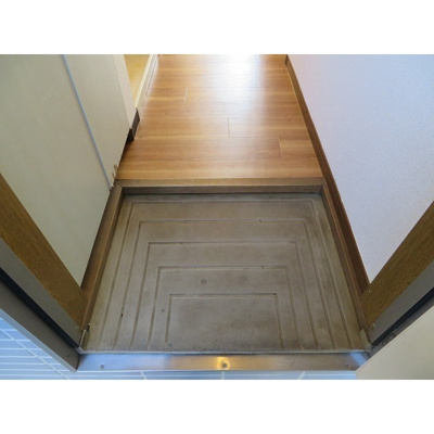 【玄関】 | エステートピア・ｕ３号棟 | ※同タイプの別の部屋の写真です