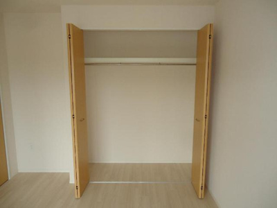 【収納】 | エバーハイツ・ナオⅡ | クローゼット