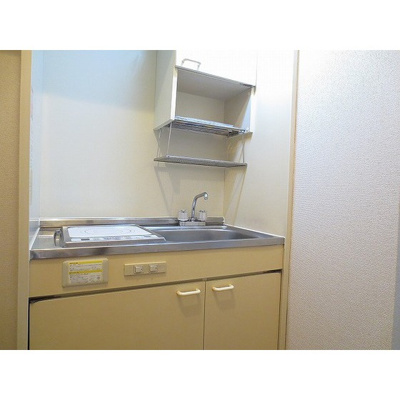 【キッチン】 | アーバンフラッツ | 上部収納棚（写真は別部屋です）