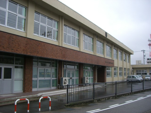 ユニヴァリィ　シュロスの周辺|富山市立山室小学校まで297ｍ