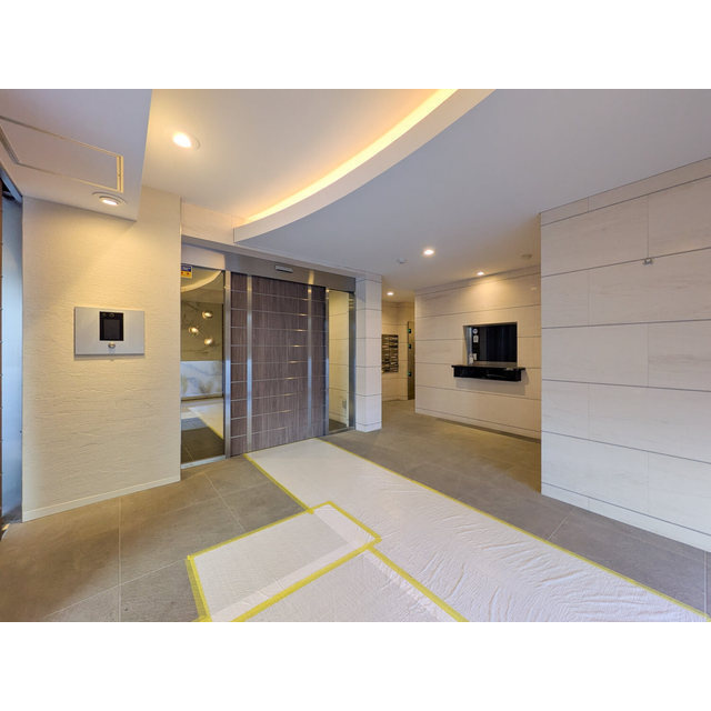 レジデンス渋谷富ヶ谷（Residence Shibuya Tomigaya）のエントランス
