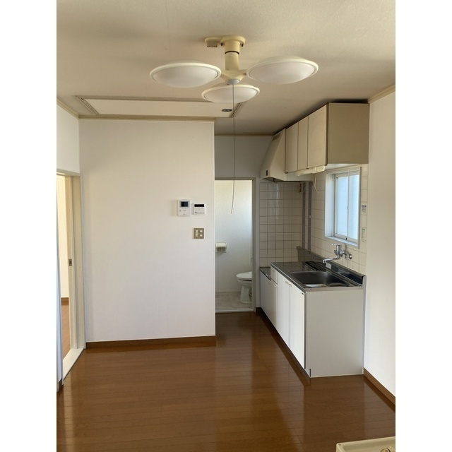 ファミリーコーポ長作の内装