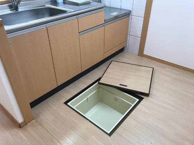 キャトル　セゾンの収納|床下収納