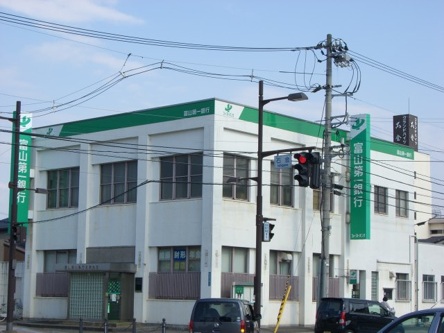 ユニヴァリィ　シュロスの周辺|富山第一銀行石金支店まで952ｍ