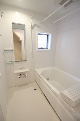 追焚・浴室乾燥機付き