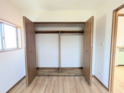 クローゼットが各部屋にあります