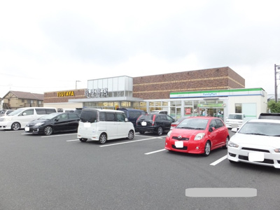 ファミリーマート松山県央厚木IC店まで500ｍ