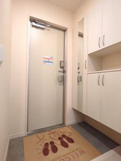 ★便利な姿見付きシューズBOX付★