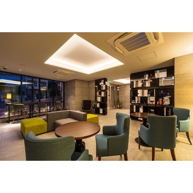 CAVANA＋麻布台の居間・リビング