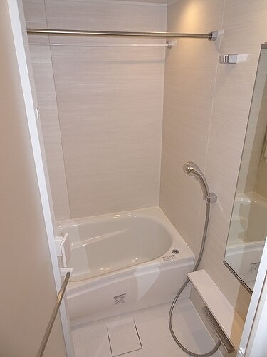 ライオンズ早稲田ミレスの浴室|浴室　※2022年3月撮影