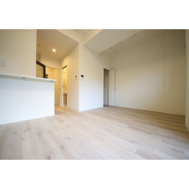 CRESCENT COURTの内装