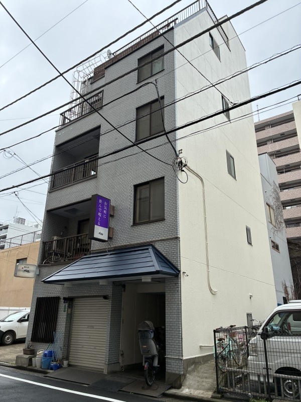 天野屋ビルの外観