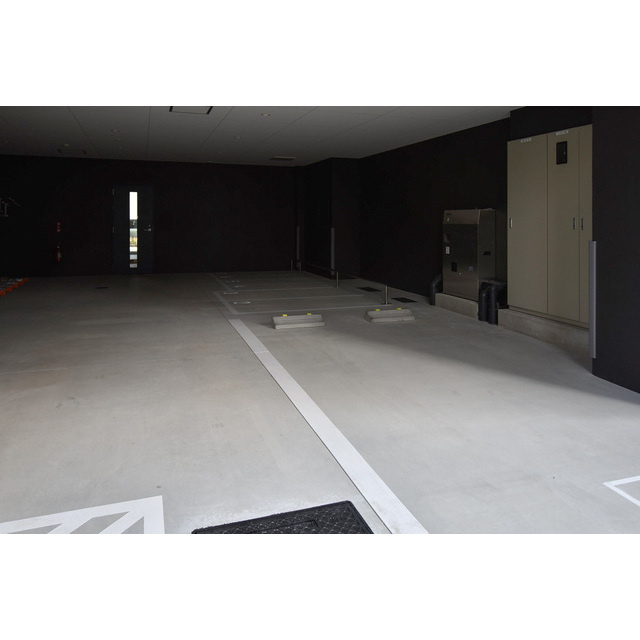 ArtizA金山の駐車場