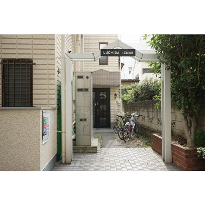 【エントランス】 | ルシーダ和泉 | エントランス