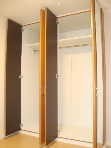 Ａｂｂｅｙ　Ｒｏａｄ　Ⅱの収納|クローゼット内部