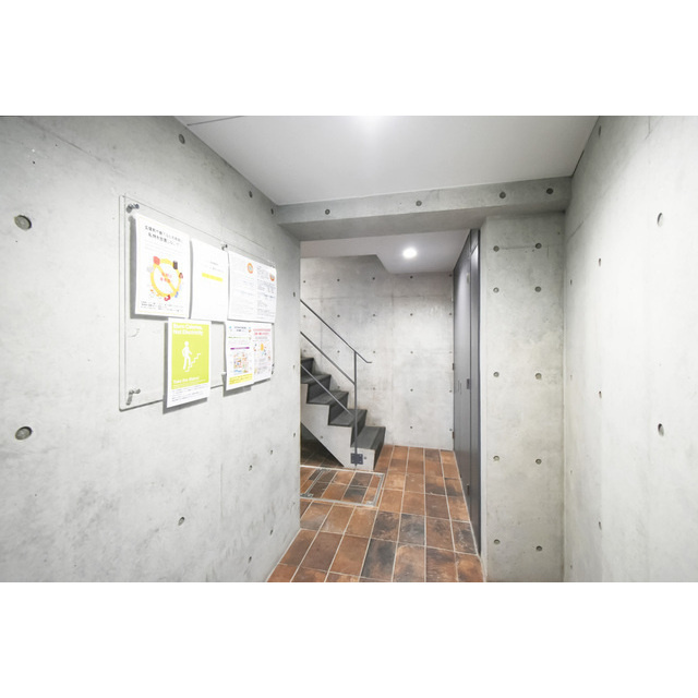 LIVART  SEASON南台の居間・リビング