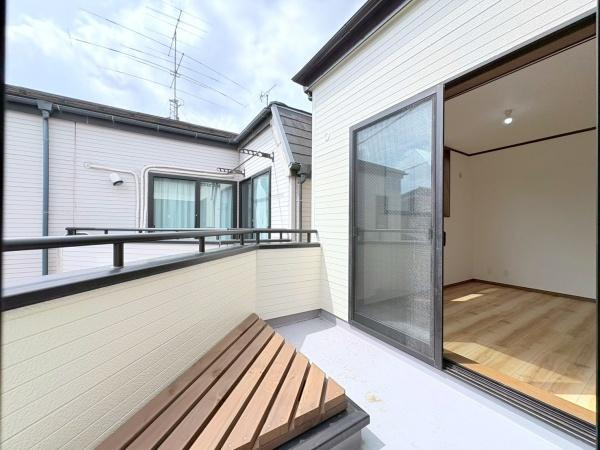 綾瀬市上土棚南２丁目の中古一戸建のバルコニー