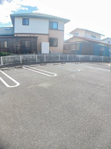 【駐車場】 | ビガ－ハイツ