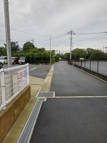 シェルブルーの周辺