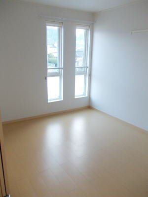 【居間・リビング】 | ジュネス・ベル