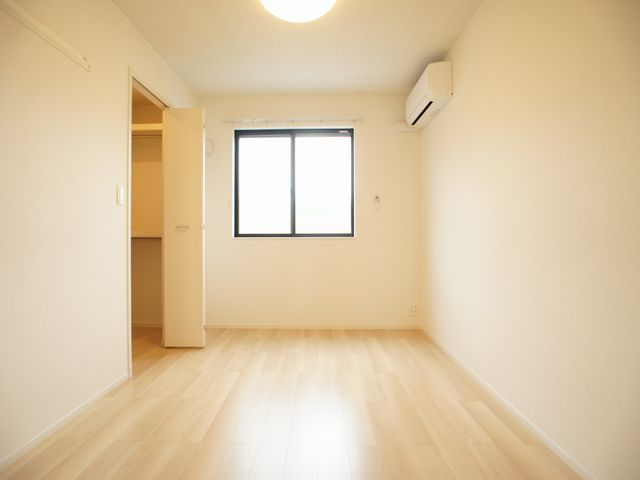 【寝室】 | サザンクロス | 清潔感のあるきれいな洋間です♪