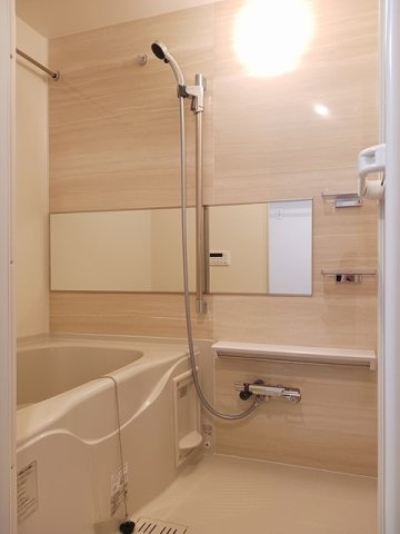 ソレアード志茂の浴室