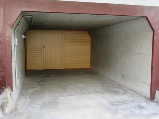 門真市三ツ島５丁目貸家の駐車場