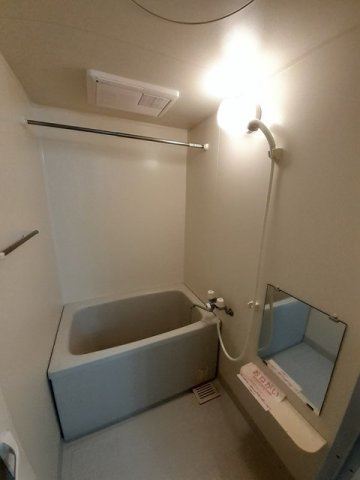 メゾンドアンジュＢの浴室