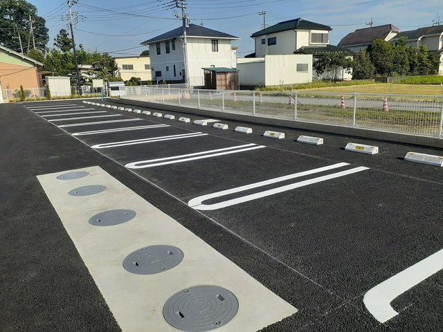 リベルテ　Ⅲの駐車場