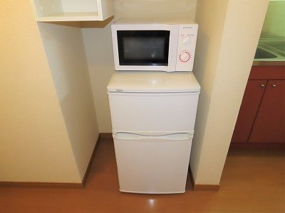 レオパレスブルガリのその他|電子レンジ、冷蔵庫完備