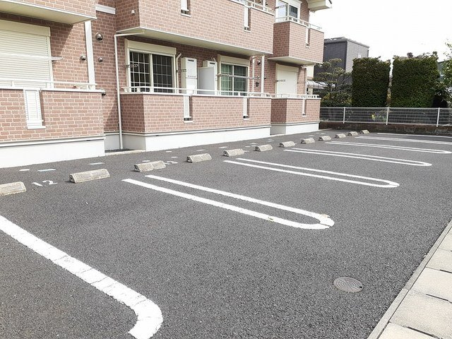 トゥインクル城南　Ｂの駐車場