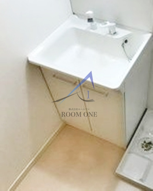 ラ・メールの洗面所|独立洗面台です。