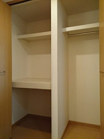 今治セレンディップビルの収納
