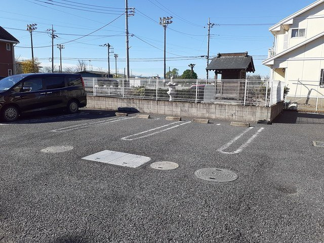 アマランスＤの駐車場