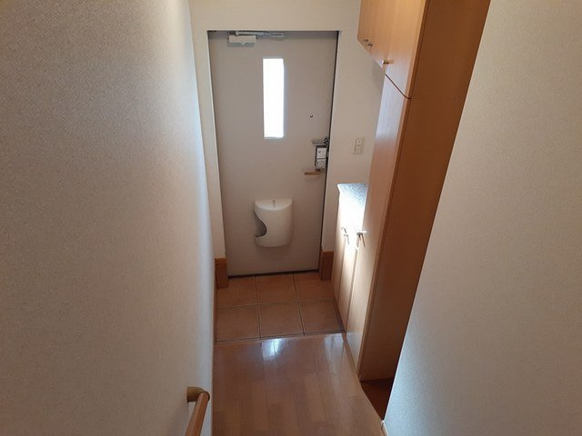 アマランスＤの玄関