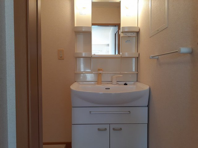 アマランスＤの洗面所