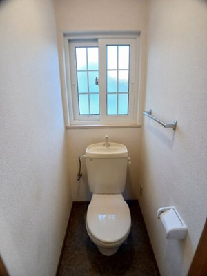 【トイレ】 | クレストール・マサ | ゆったりとした空間のトイレです