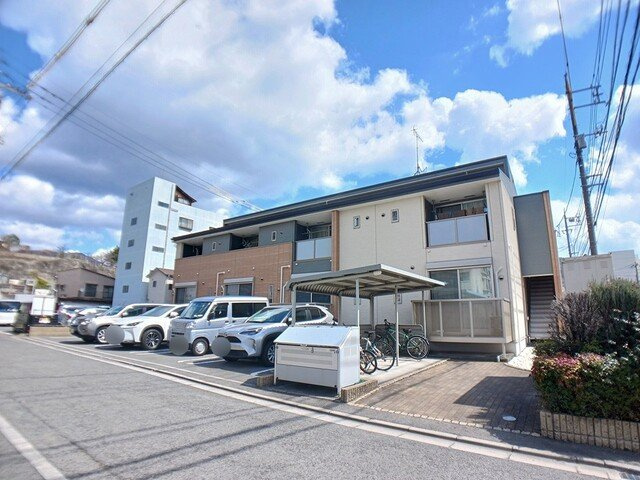 メゾン・ド・ソレイユの外観|落ち着いた雰囲気の外観です