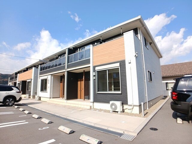 オビーガーデン三次　Ｂ棟