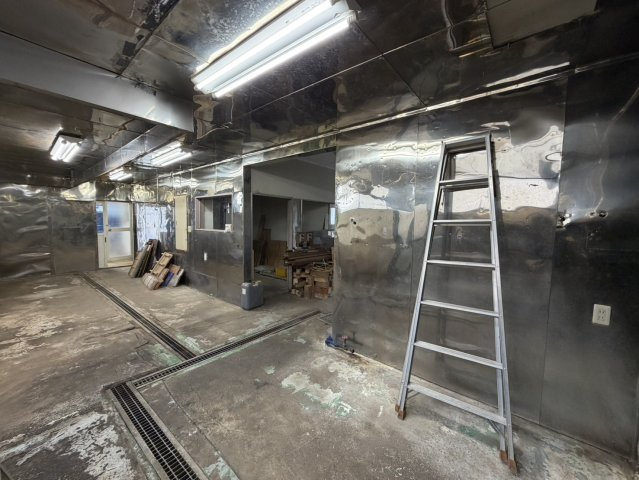 川なべ店舗の内装