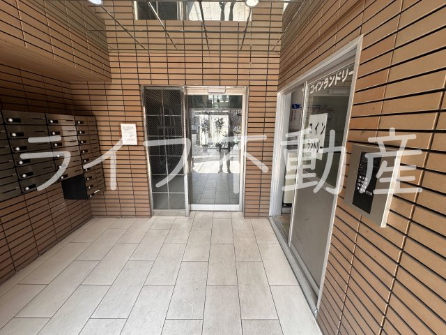 布施オーク5のエントランス|毎日通るエントランスはこのようになっています