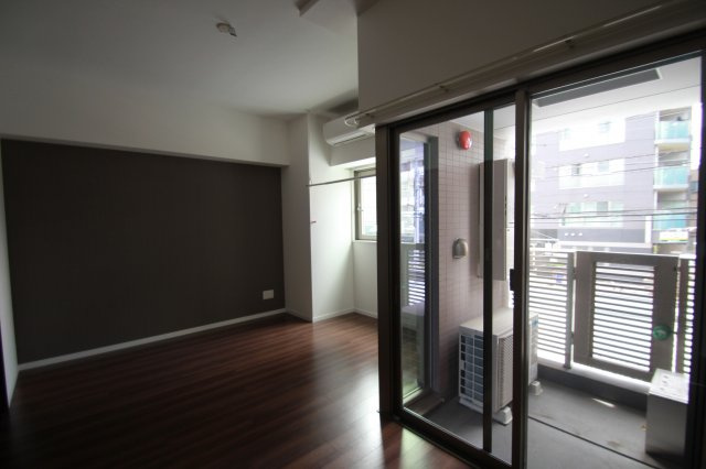 【バルコニー】