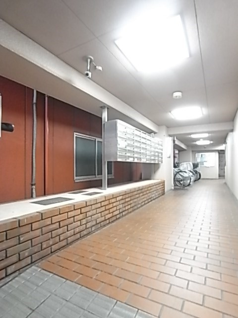 甲南シャトー三宮の外観